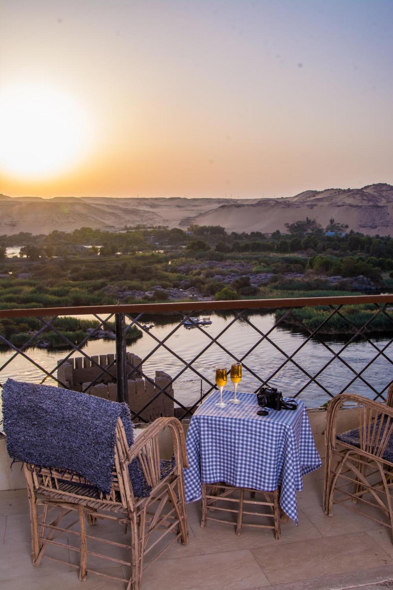 Aswan Nile Palace Kültér fotó